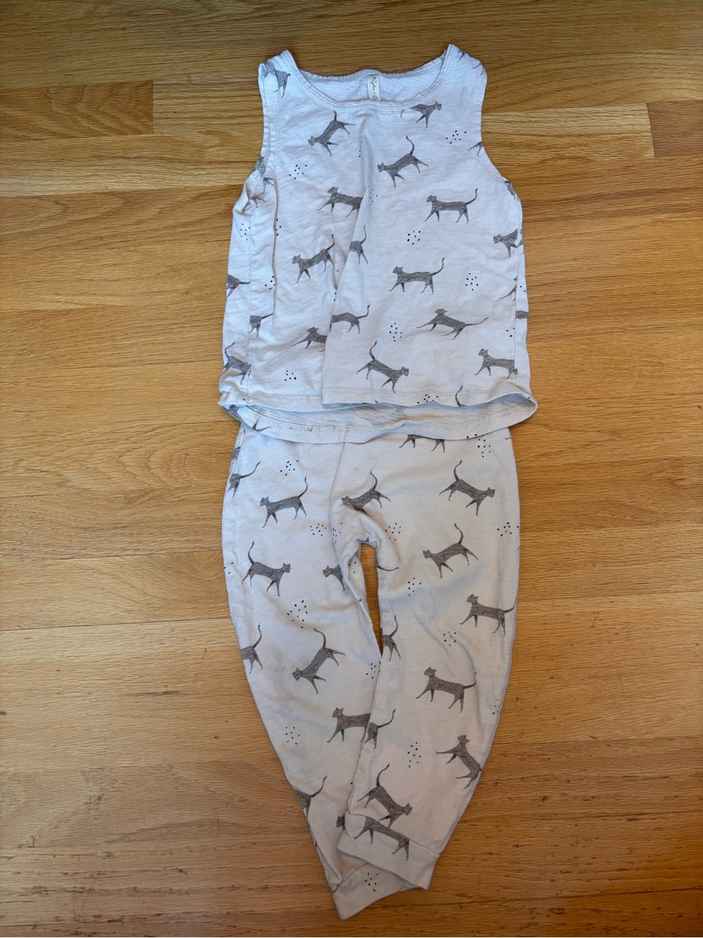 Kids Light Grey Cheetah Print Set - Sleeveless Top & Pants